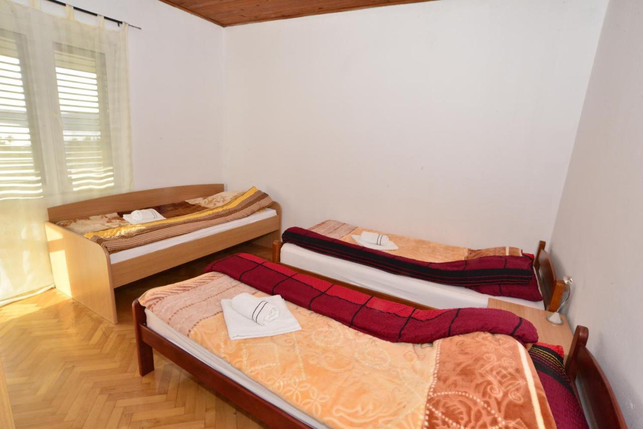 Ferienwohnung House Sarovic Tivat Exterior foto