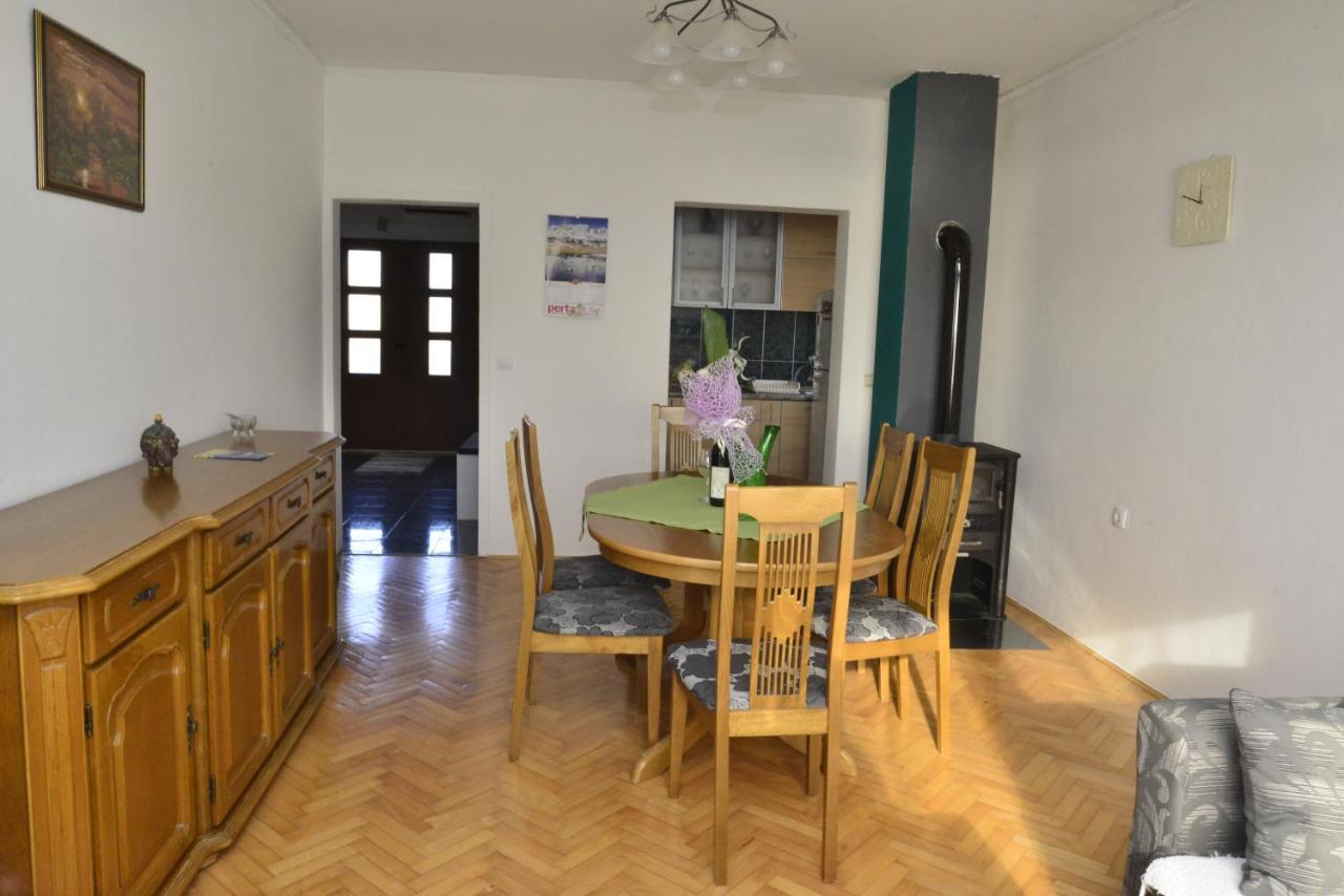 Ferienwohnung House Sarovic Tivat Exterior foto